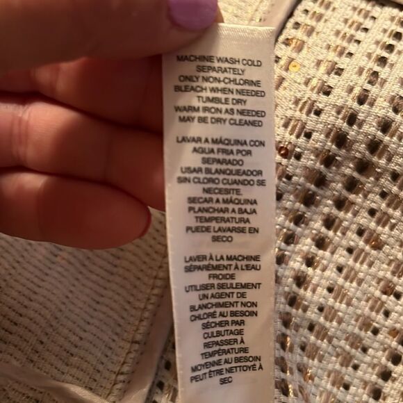 CHICO’S Gold and Cream Blazer.  Size 0 - Picture 7 of 7